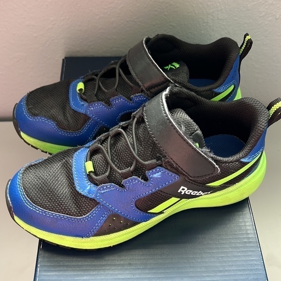 Kids Reebok Sneakers Black, Green, Blue no tie - Picture 3 of 6